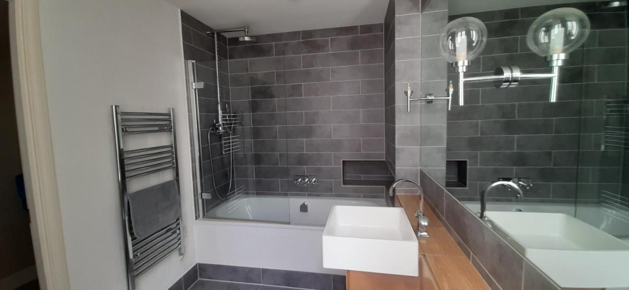 Rare Luxury Harbourview Apartment Sleeps 6 Torquay Buitenkant foto